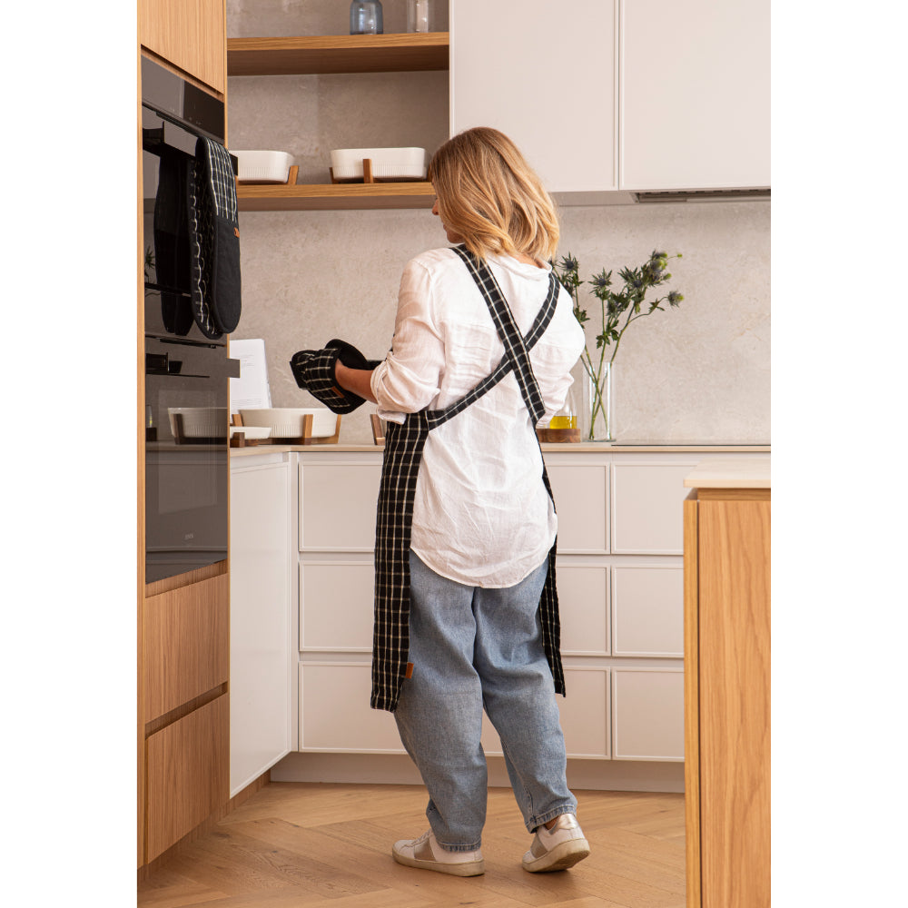 Ladelle Hemingway Black Cross Back Apron