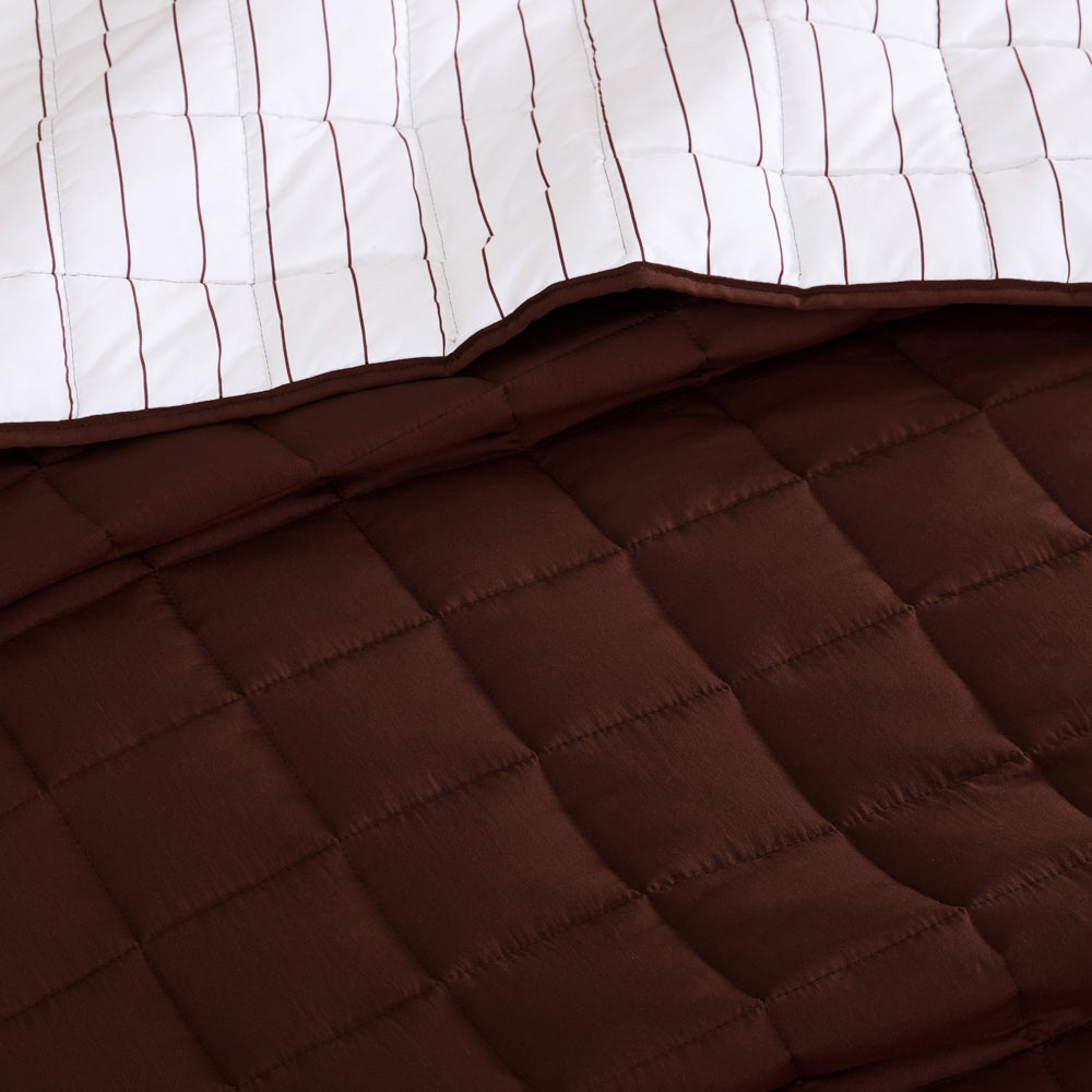 Ardor Chateau Reversible Coverlet Set Queen / King