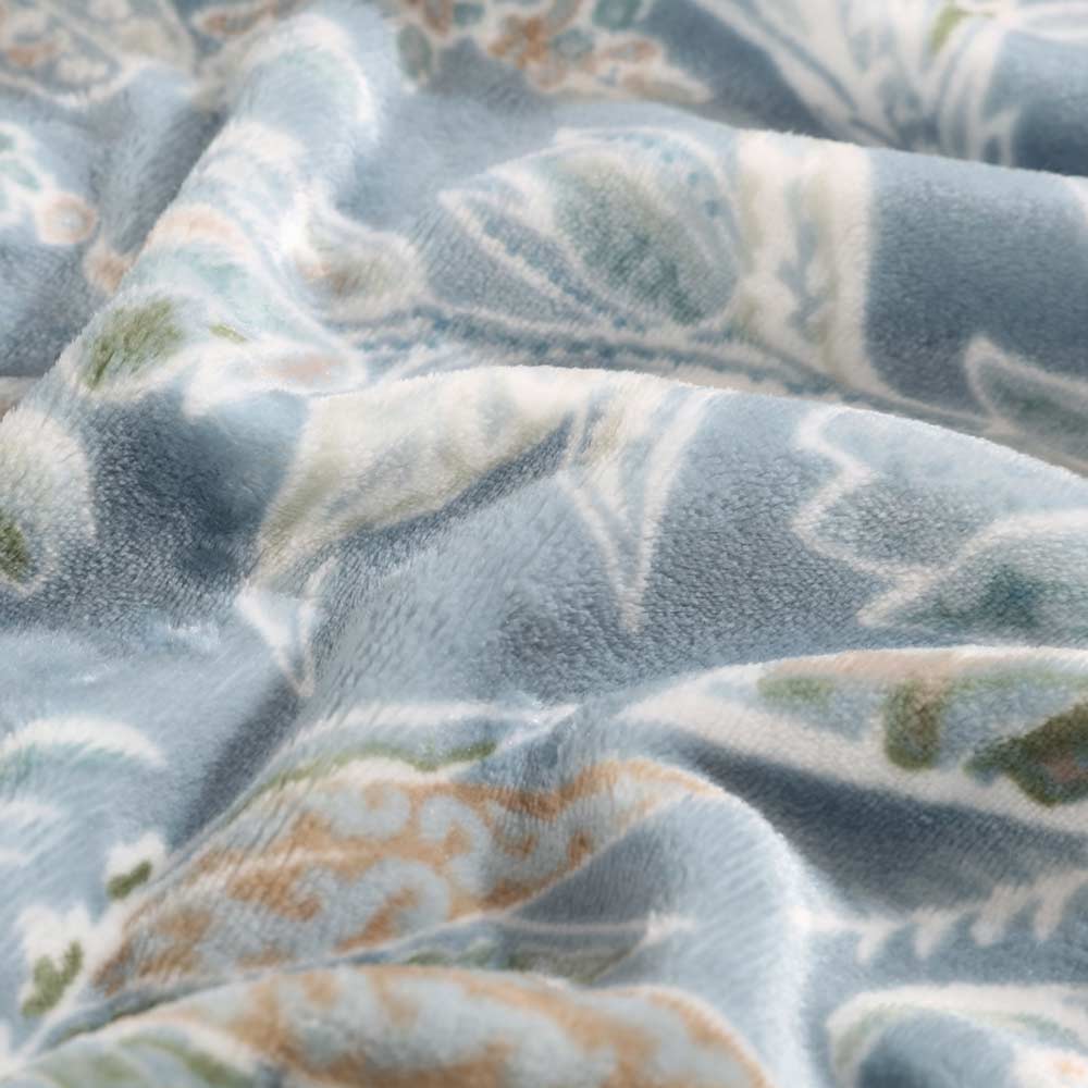 Tommy Bahama Tiki Bay Blanket Blue at MyHouse