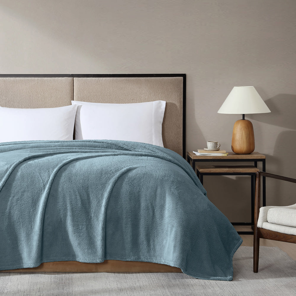 Ardor Boudoir Teddy Fleece Blanket