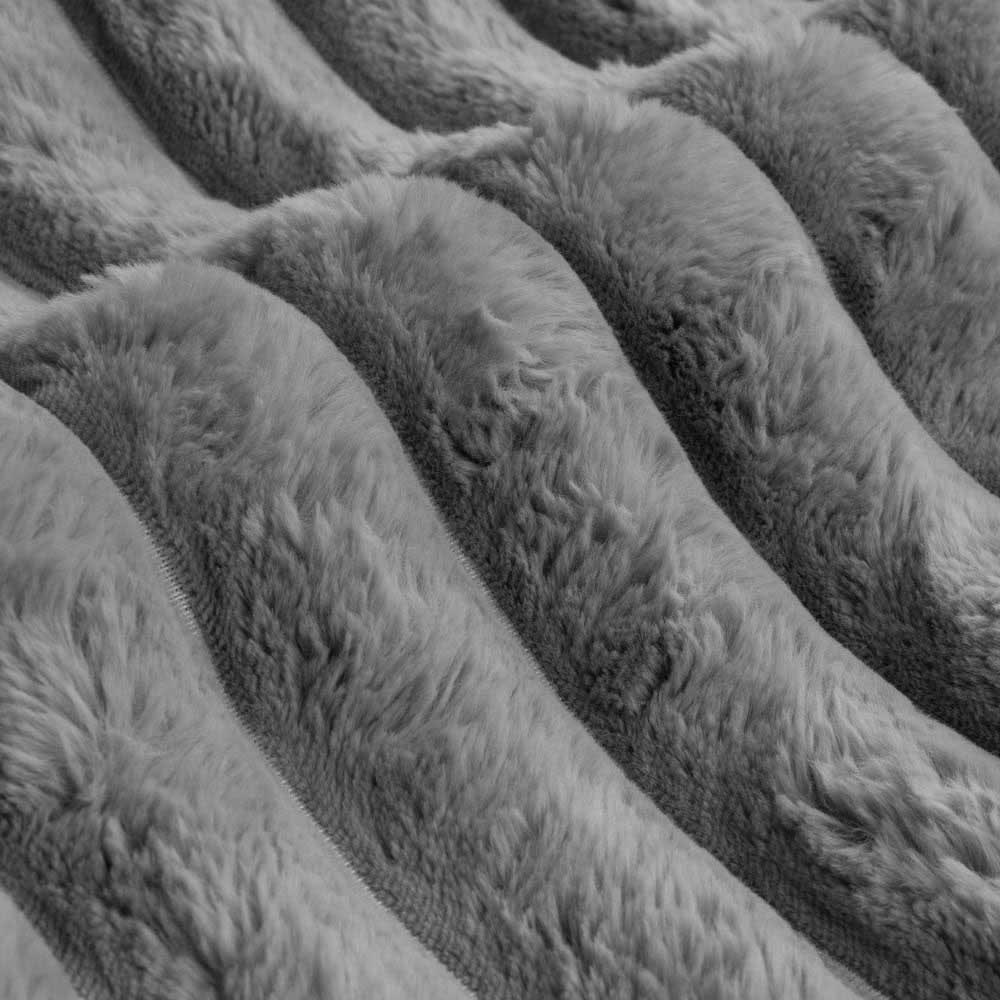 Ardor Jax Chunky Faux Fur Quilt Cover Set