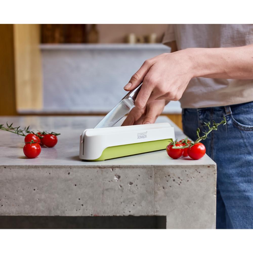 Joseph Joseph Halve-It Slicing Tool