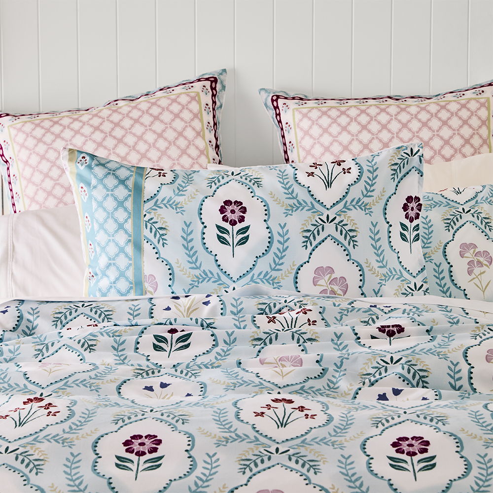 Adorn Living Petunia Quilt Cover Set