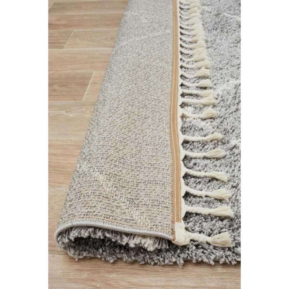 Rug Culture Saffron 22 Rug Silver at MyHouse