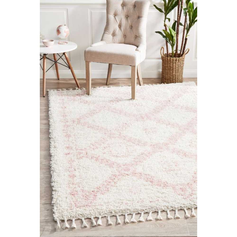 Rug Culture Saffron 33 Rug Pink at MyHouse