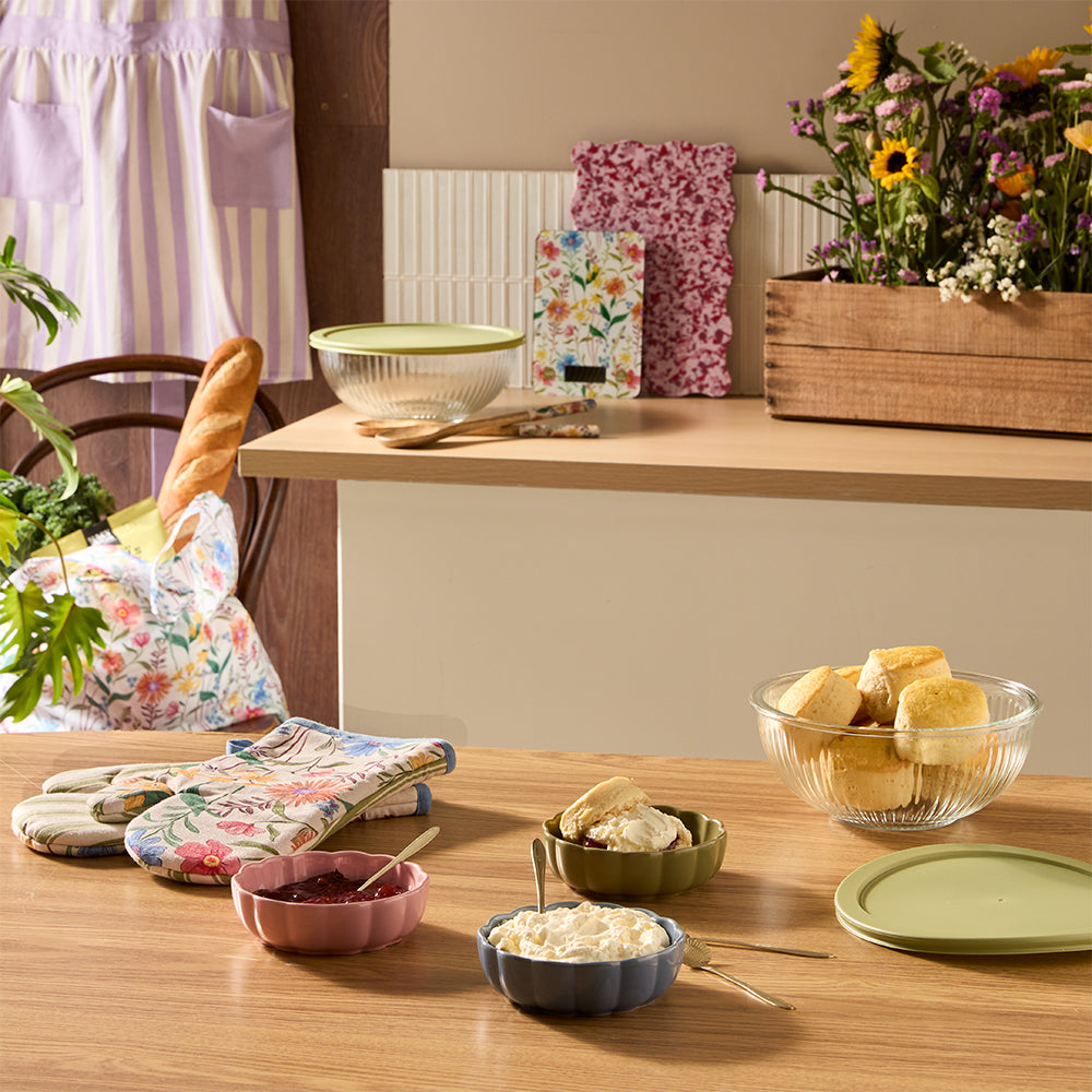 Alex Liddy Country Bloom Chopping Board Multi