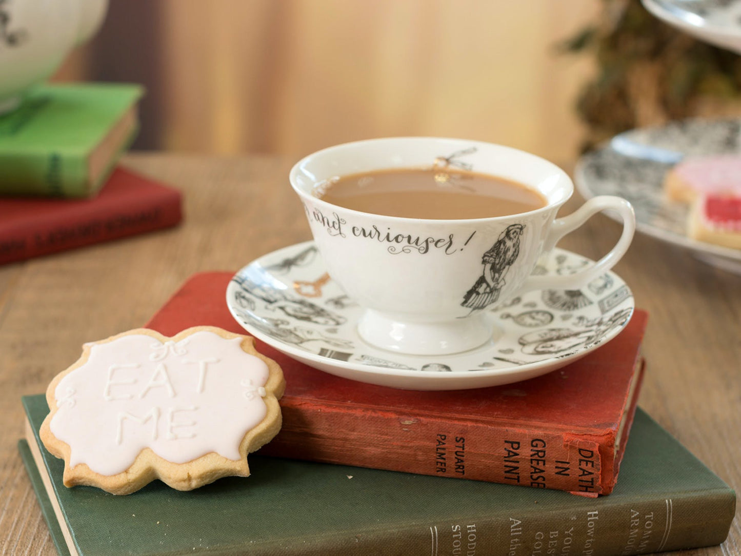Mikasa x V&A Alice In Wonderland Cup & Saucer 210ml
