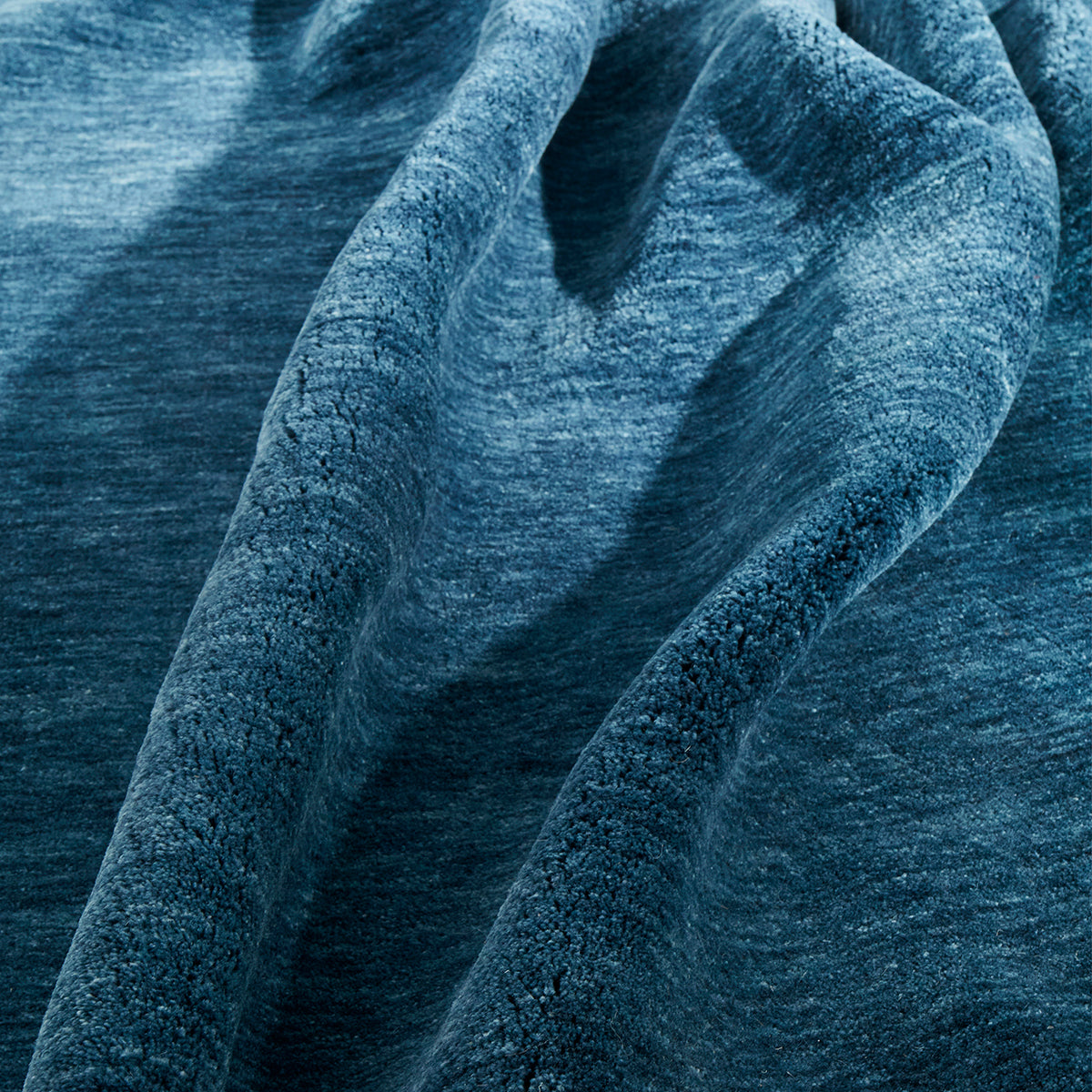 Conscious Loom Kinship Runner