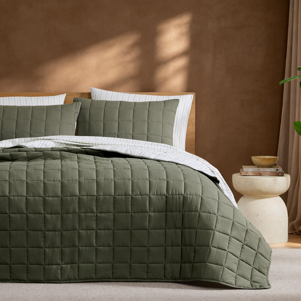 Ardor Antique Reversible Coverlet Set Queen / King