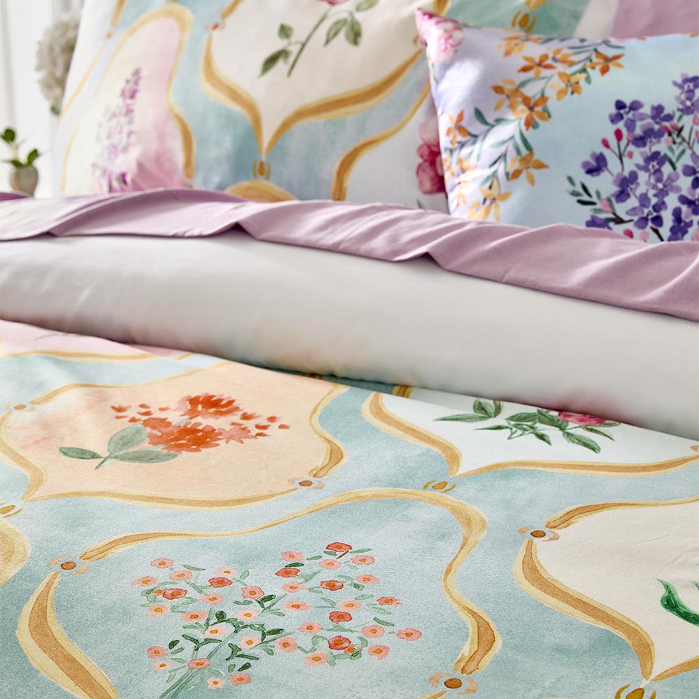 Adorn Living Vaeda Quilt Cover Set