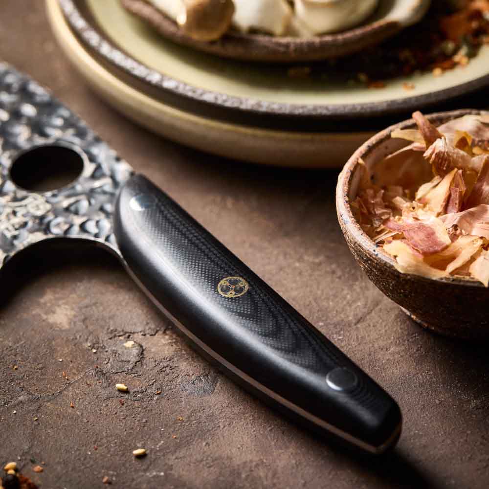 Baccarat KUROI KIBA Moon Knife 12.5cm detail image of handle at MyHouse