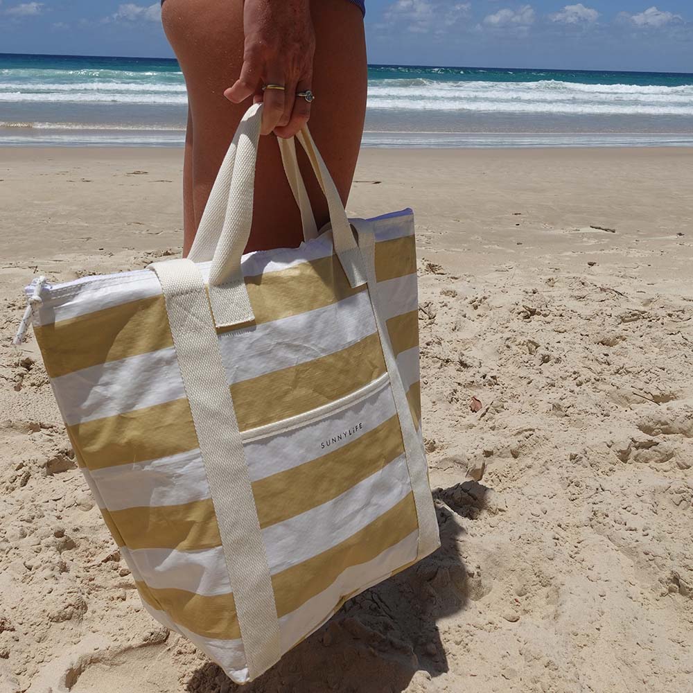 SUNNYLiFE Light Cooler Tote