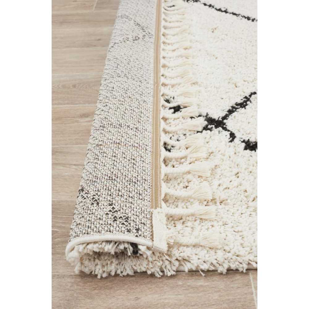 Rug Culture Saffron 22 Rug White at MyHouse