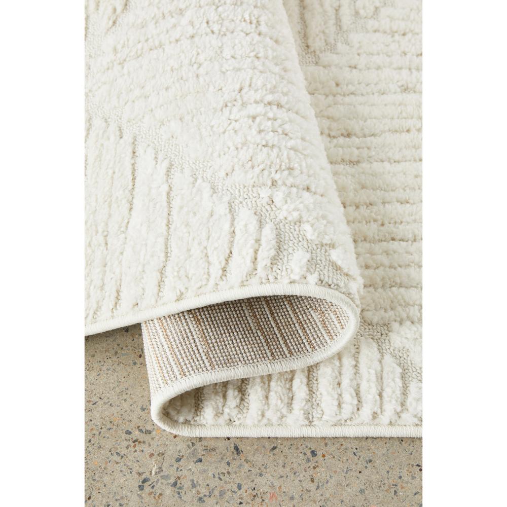 Rug Culture Serenade Shilo Rug White close up image at MyHouse