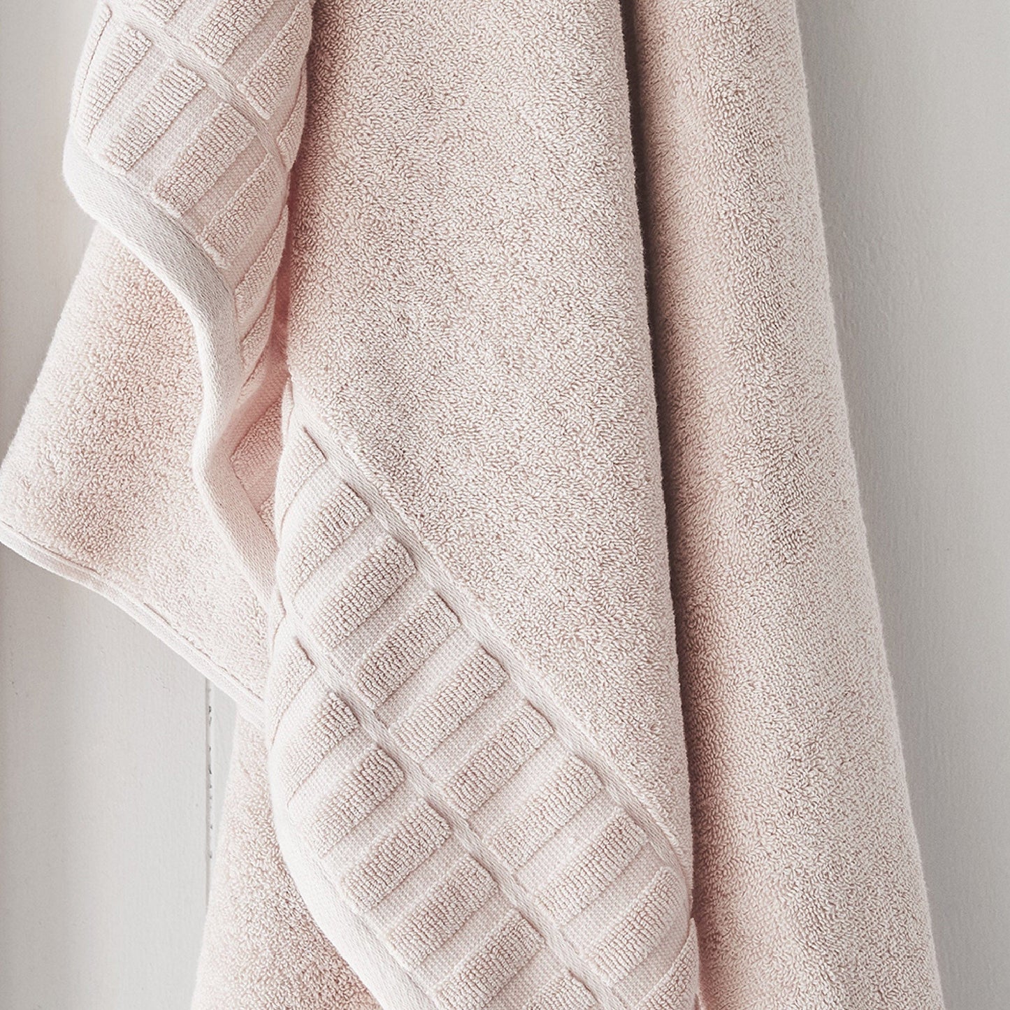Alex Liddy Towel Range Clearance