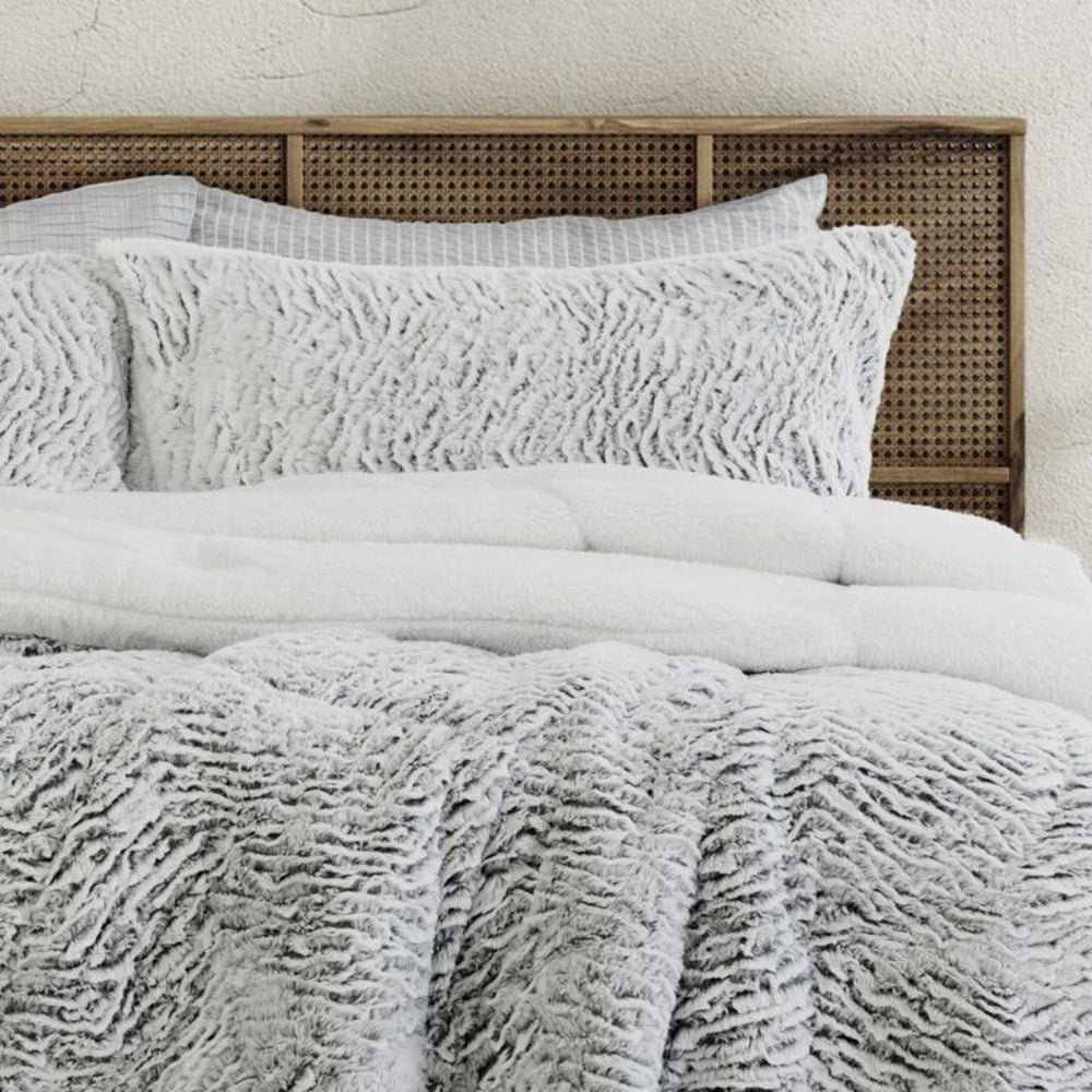 Ardor Boudoir Faux Fur Sherpa Comforter Set Queen/King